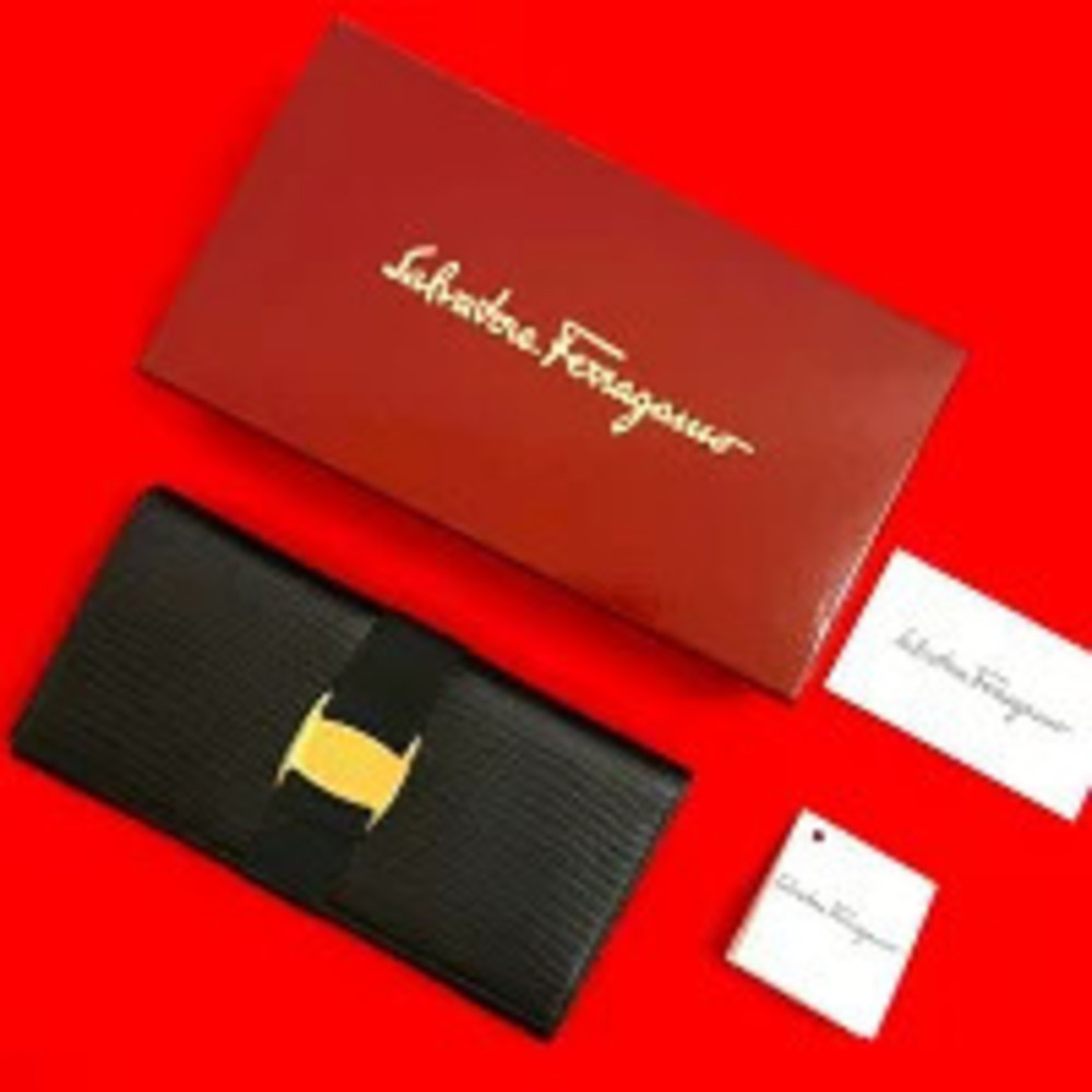 Salvatore Ferragamo Vara Leather Bifold Long Wallet Shoulder Bag Black